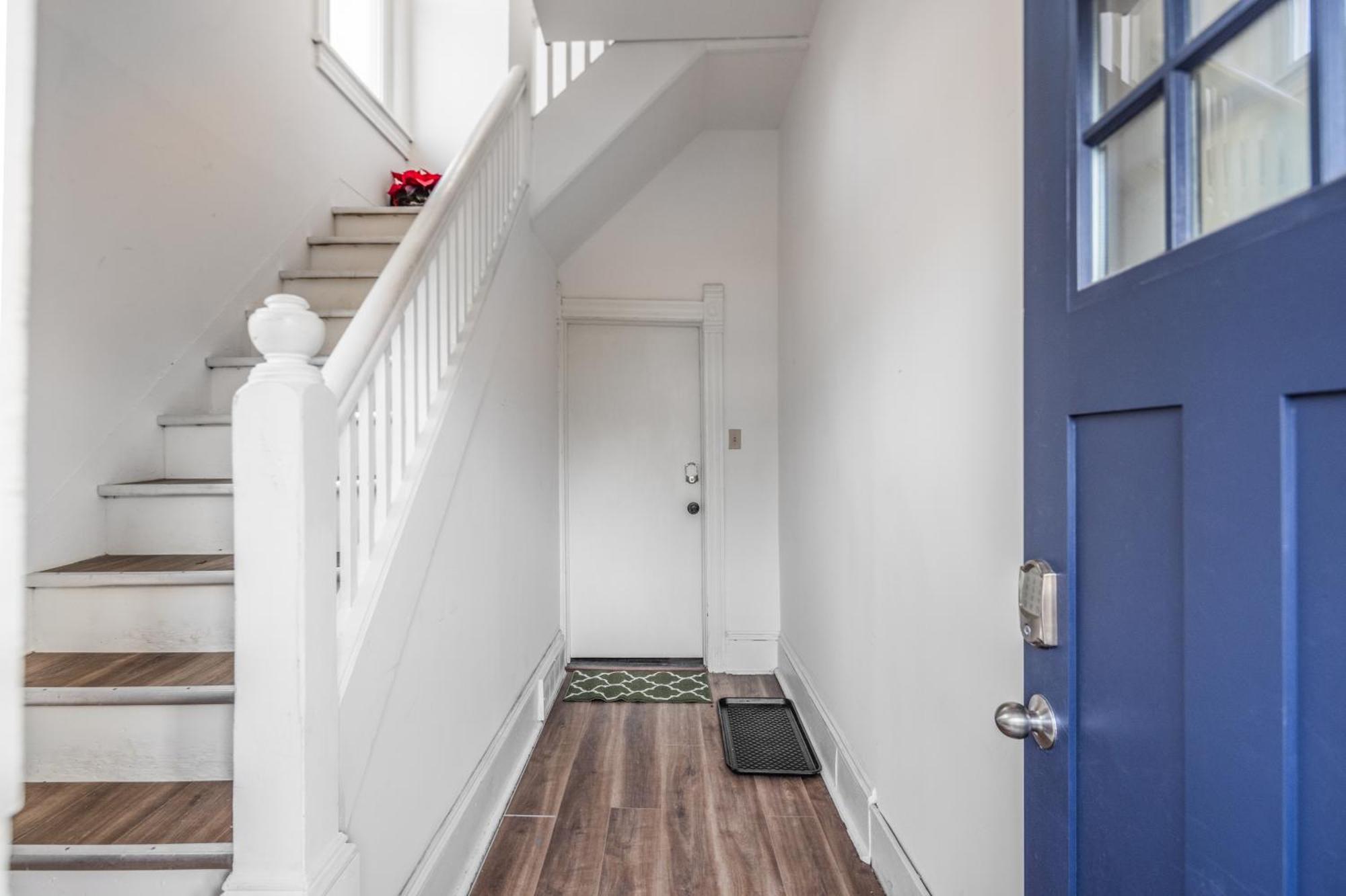 Apartamento Mid-Century Modern Retreat In Little Italy Cleveland Exterior foto
