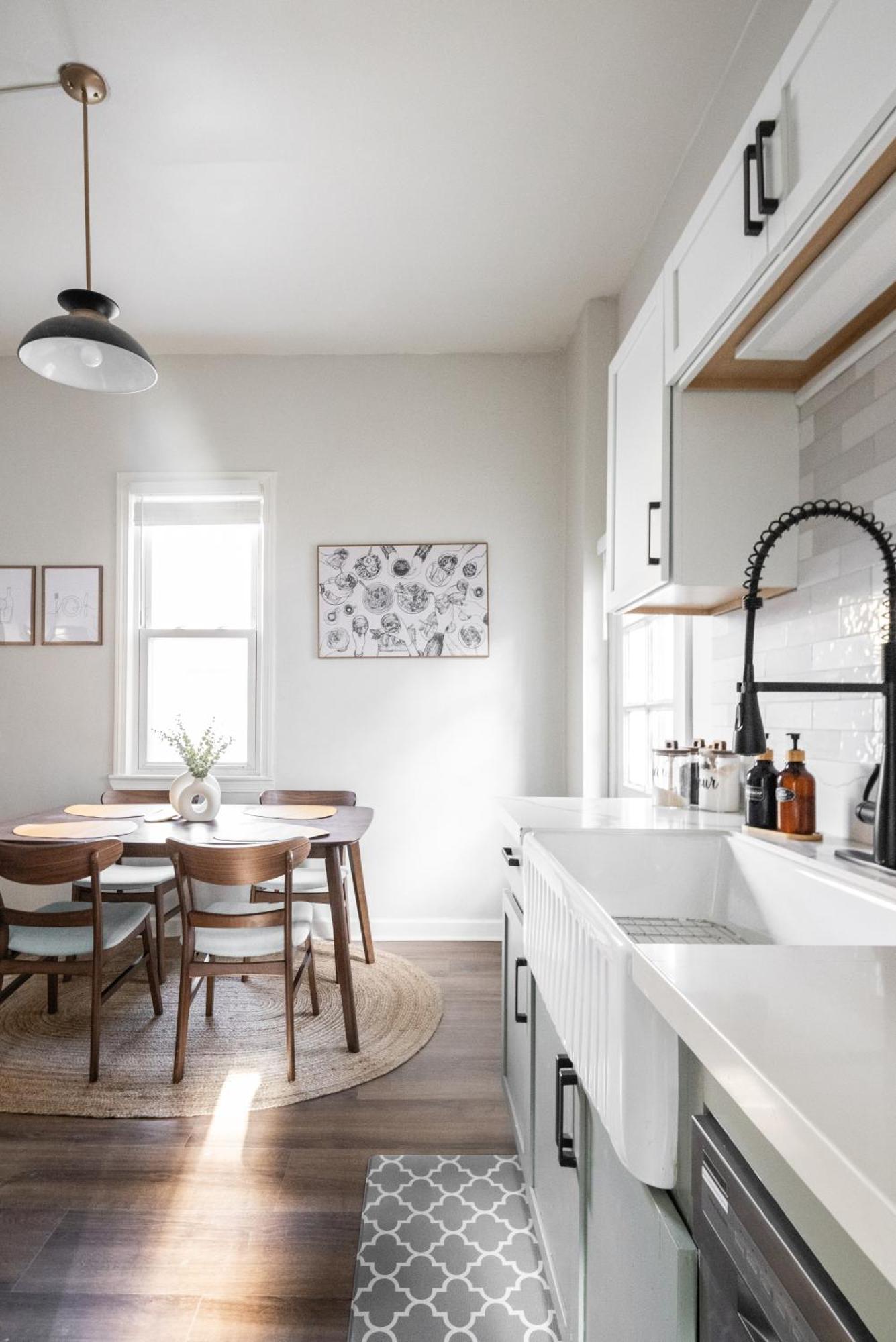 Apartamento Mid-Century Modern Retreat In Little Italy Cleveland Exterior foto